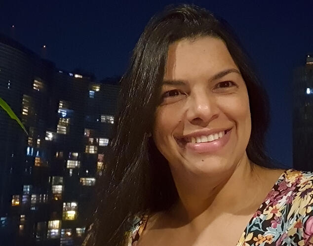 ASSISTENTE DE ALUNOS-dANIELA